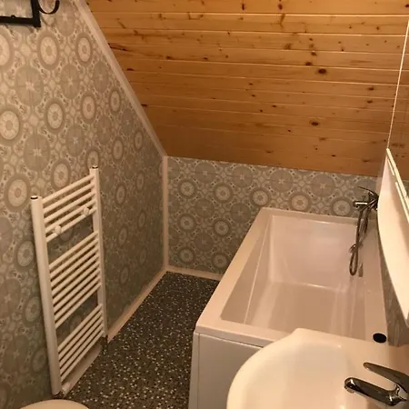 Stara Skola * Nizna Boca