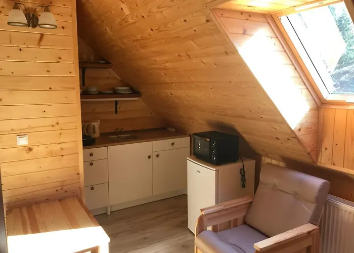 Stara Skola * Nizna Boca